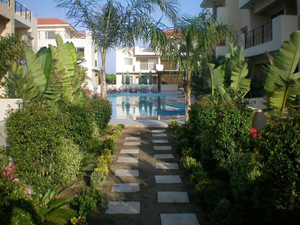 104 Excellent 2 Bed Apartment With Pool View, Ac & Gym! Perivolia Exterior photo