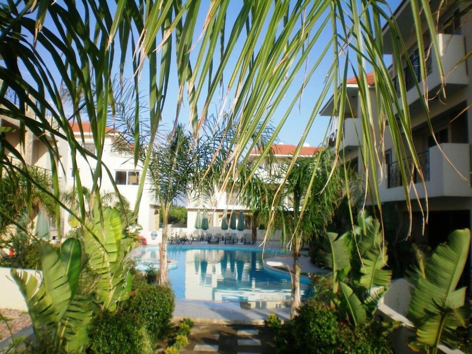 104 Excellent 2 Bed Apartment With Pool View, Ac & Gym! Perivolia Exterior photo